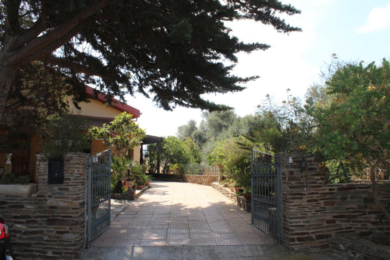Bed and Breakfast La Mansarda Biancareddu Экстерьер фото